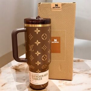 Stanley Brown Logo Patterned Tumbler 40oz NWT